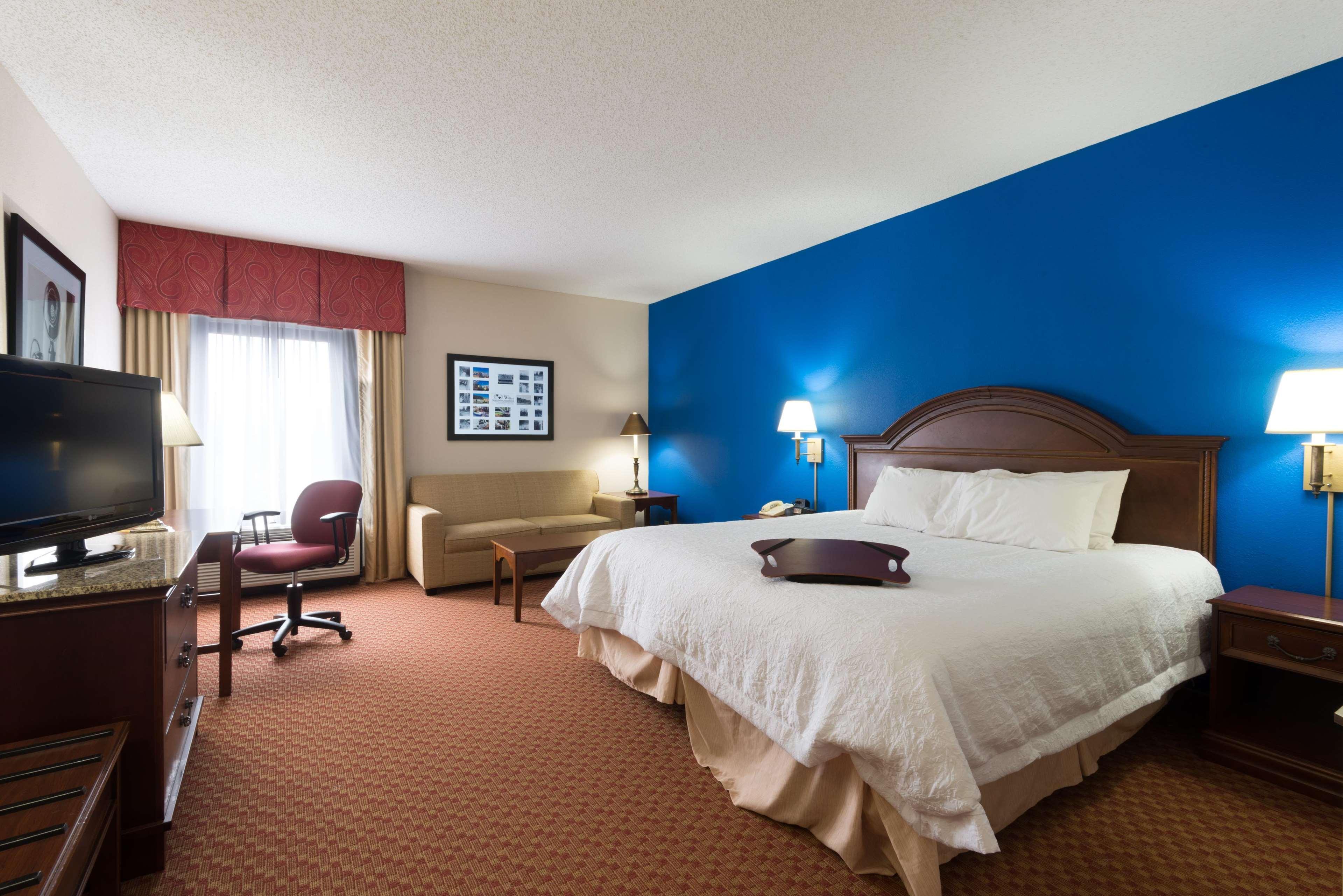 Hampton Inn Wilkesboro Exterior photo