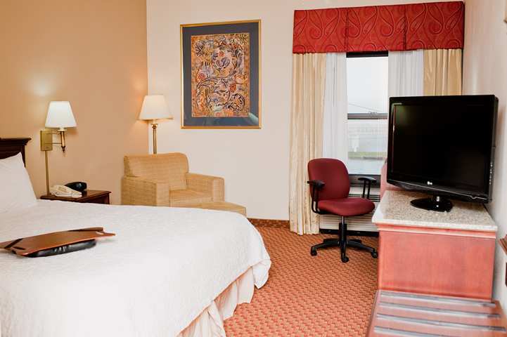 Hampton Inn Wilkesboro Exterior photo